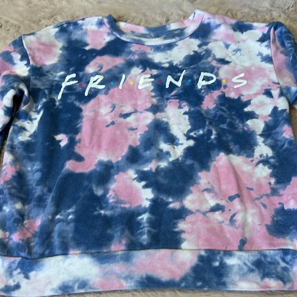 F•R•I•E•N•D•S sweatshirt in girls size L (10/12) - Picture 2 of 10